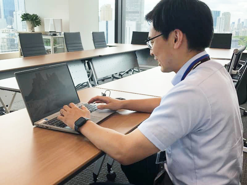 栗原支店長